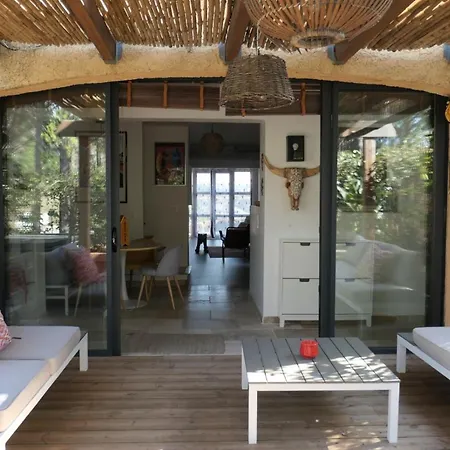 Mazet Des Virgiles 4/5 Pers Holiday home Sainte-Maxime