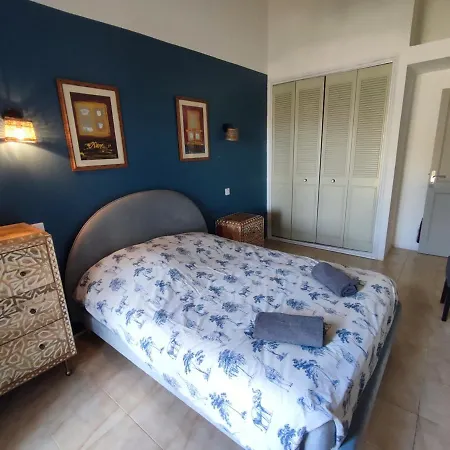 Mazet Des Virgiles 4/5 Pers Holiday home